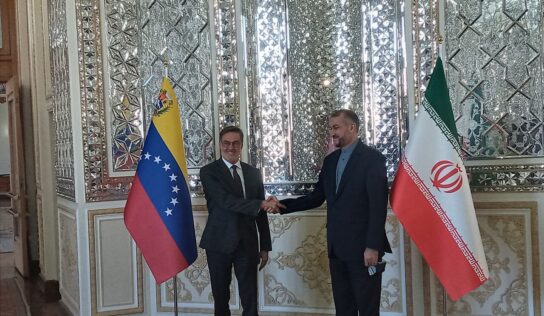 Iran, Venezuela FMs meet in Tehran to discuss relations