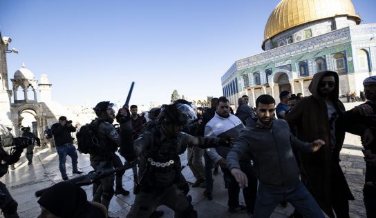Israeli forces attack people praying at Al-Aqsa Mosque 
