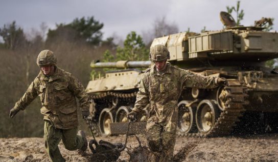UK should be ready ‘to fight in Europe’ – army chief